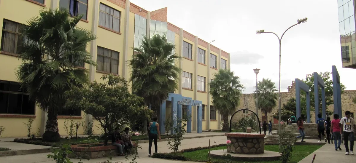 Campus Universitario UAJMS